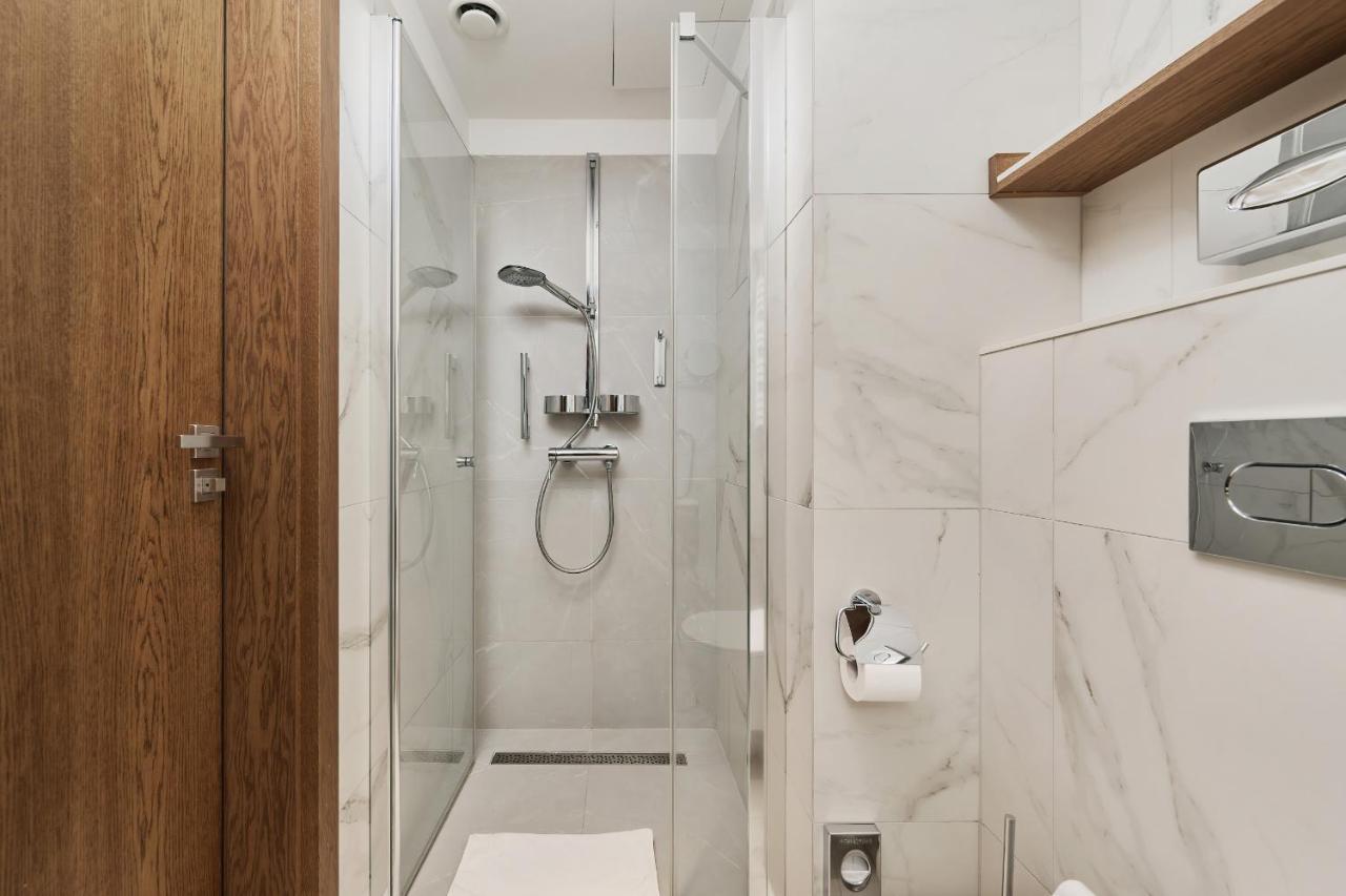 Aparthotel Gwarna City Center By Renters *