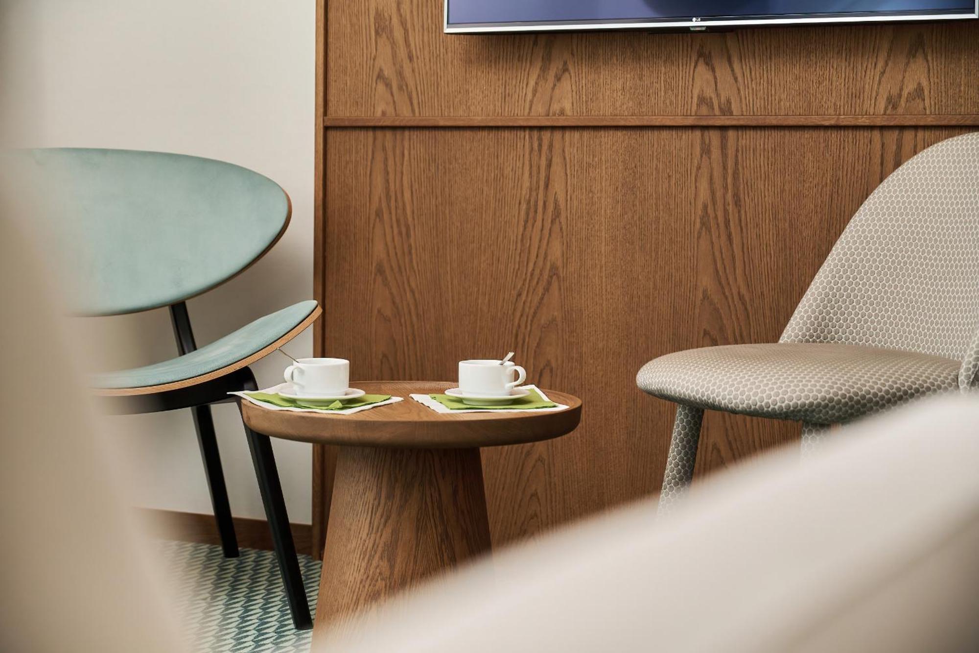 Aparthotel Gwarna City Center By Renters